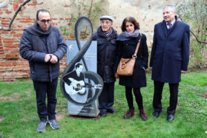 07.Hommage_SlimaneAzem_jardin_commémoration16janvier2016