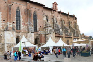 17. Fetons Moissac -  pierre et chasselas