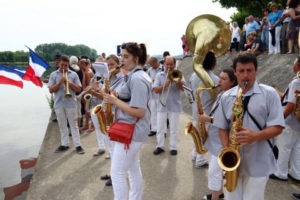 7.Fetes de Pentecote_peniche sur le Tarn_05