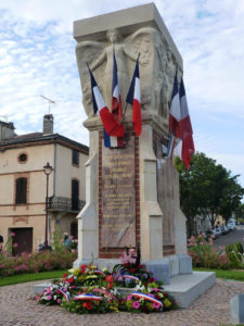 4_monument_aux_Morts_07