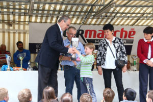 09.remise recompenses_concours de pêche (2)