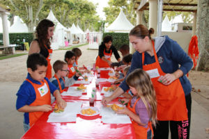 10. participation enfants ecole Montebello_atelier cuisine